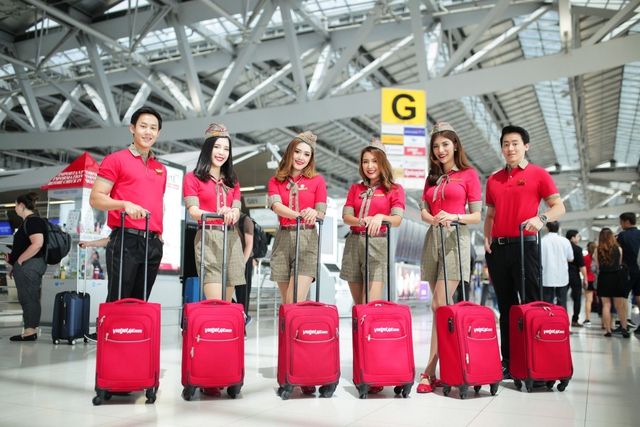 Sắc đỏ Vietjet được bình chọn ‘Đồng phục tiếp viên hàng không đẹp nhất thế giới’- Ảnh 1.