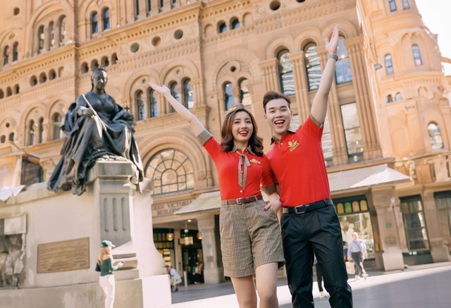 Sắc đỏ Vietjet được bình chọn ‘Đồng phục tiếp viên hàng không đẹp nhất thế giới’- Ảnh 2.