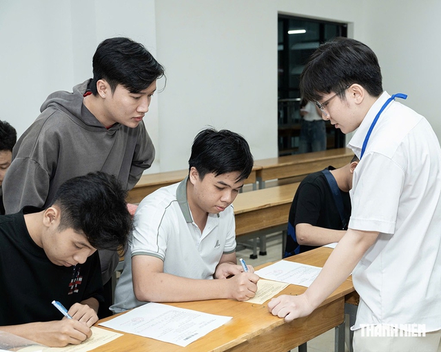 Thí sinh đủ điểm chuẩn nhưng không trúng tuyển, vì đâu? - Ảnh 1.