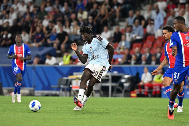 Aston Villa trước mùa bóng mới đầy khó khăn- Ảnh 1.