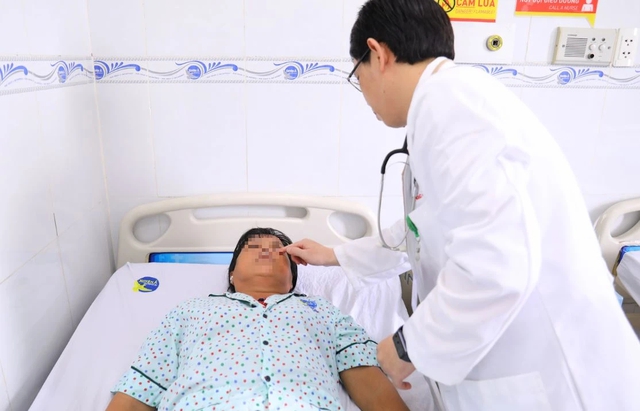 Tưởng ngứa da, mệt mỏi th&ocirc;ng thường h&oacute;a ra dấu hiệu bệnh gan tự miễn hiếm gặp - Ảnh 1.