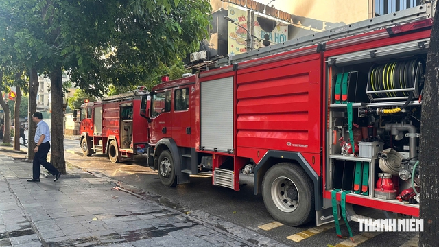 Cháy lớn ở nhà hàng heo quay- Ảnh 2.