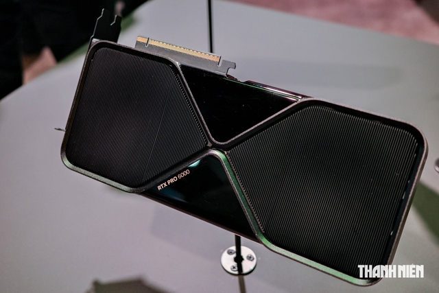 Card đồ họa Nvidia đội giá lên hơn 400 triệu đồng giữa cơn sốt AI - Ảnh 1.