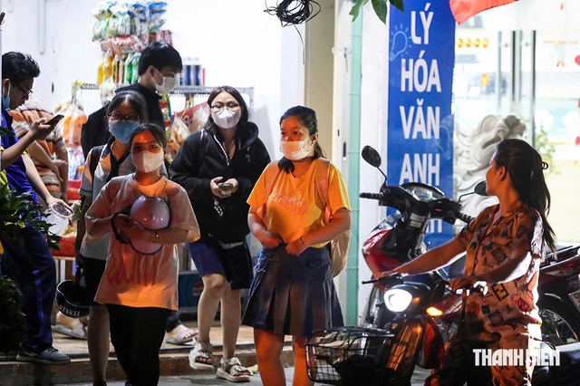 Phạt 'dạy thêm trước chương trình' có khả thi?- Ảnh 1.
