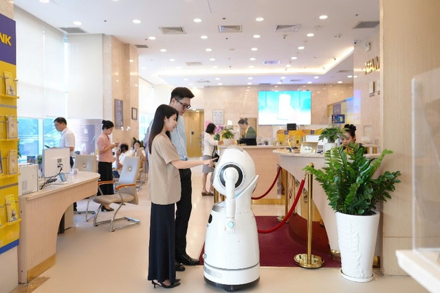 Nam A Bank: Lợi nhuận 6 tháng tăng 25%, hướng tới các mục tiêu tăng trưởng mới- Ảnh 1.