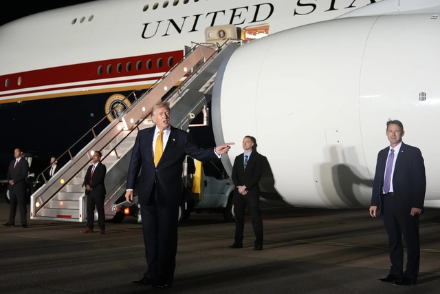 CIA ho&agrave;i nghi t&igrave;nh b&aacute;o Israel vụ Iran &acirc;m mưu &aacute;m s&aacute;t Tổng thống Trump? - Ảnh 1.