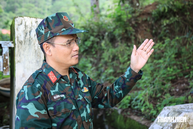 Bộ đội t&igrave;m h&agrave;i cốt liệt sĩ trong mưa, nhiều bộ c&ograve;n xương v&agrave; răng- Ảnh 10.