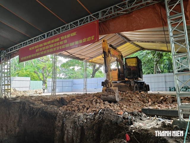 C&ocirc;ng vi&ecirc;n L&ecirc; Thị Ri&ecirc;ng: Quy tập được 321 h&agrave;i cốt liệt sĩ - Ảnh 2.