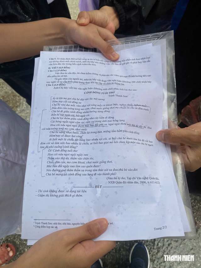 Đánh giá đề ngữ văn tốt nghiệp THPT và thi lại điểm thi Trường THPT chuyên Tuyên Quang - Ảnh 4.