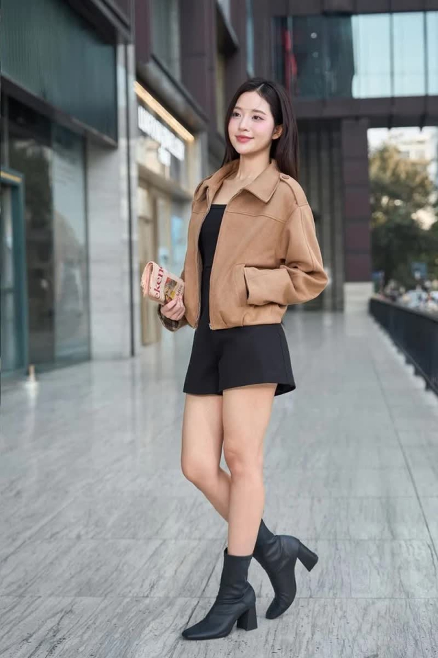 Cần g&igrave; g&oacute;t cao, gi&agrave;y mũi nhọn vẫn gi&uacute;p ch&acirc;n n&agrave;ng d&agrave;i mi&ecirc;n man- Ảnh 1.
