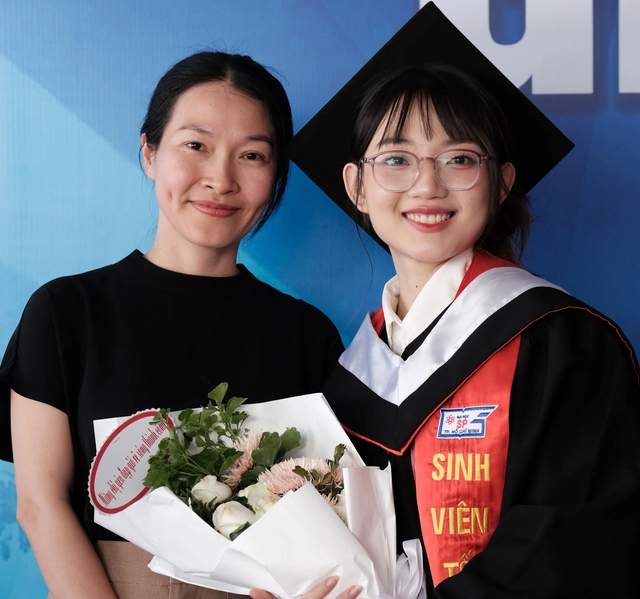 Nữ sinh Đồng Th&aacute;p tốt nghiệp thủ khoa với GPA 3.88/4.0 - Ảnh 1.