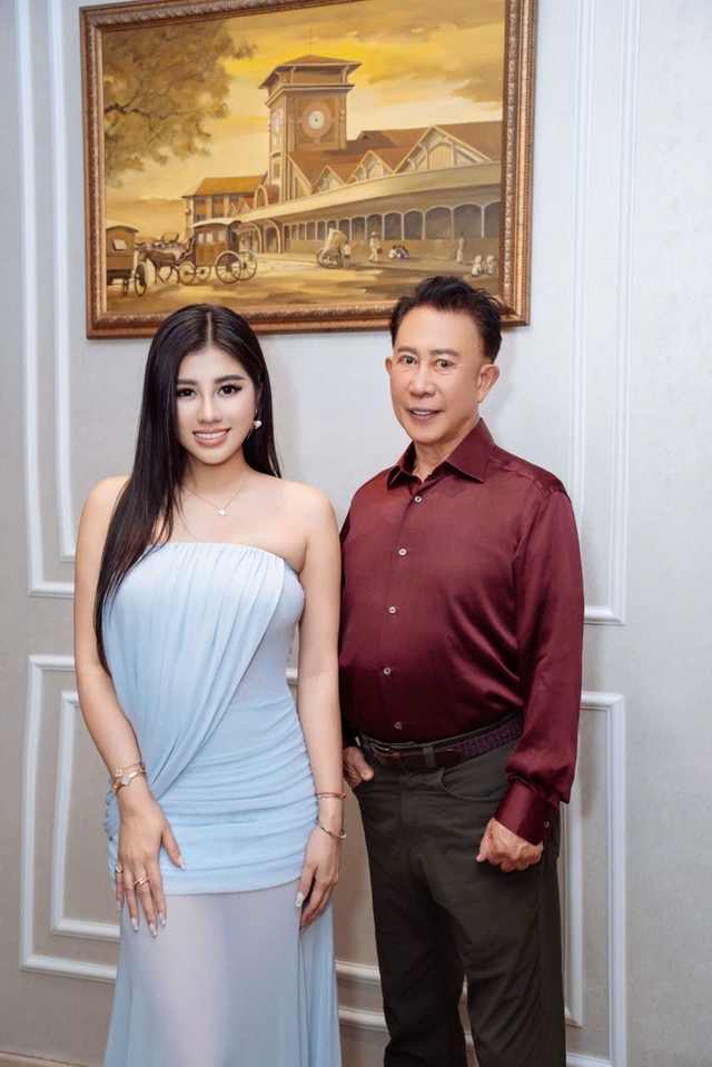 Emily Hồng Nhung đưa đầu bếp 'Yan Can Cook' trở lại Việt Nam - Ảnh 2.