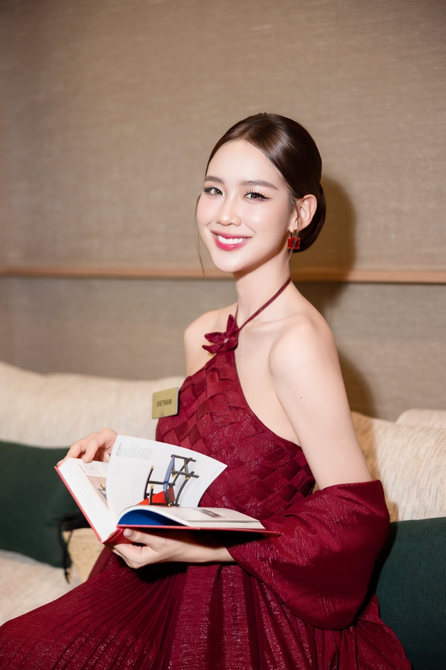 Bảo Ngọc thể hiện ra sao trong những ngày đầu thi Hoa hậu Thế giới? - Ảnh 2.