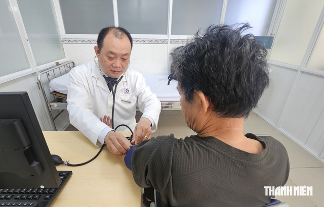 Đo huyết &aacute;p tại nh&agrave;: B&aacute;c sĩ chỉ c&aacute;ch chọn m&aacute;y, đo chuẩn - Ảnh 2.