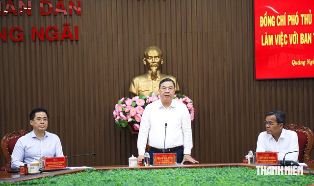 Quảng Ng&atilde;i x&acirc;y dựng đội ngũ c&aacute;n bộ bản lĩnh, d&aacute;m nghĩ, d&aacute;m l&agrave;m- Ảnh 5.