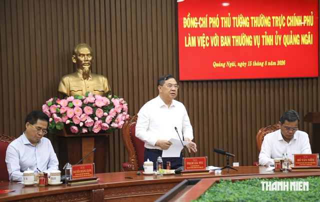 Quảng Ng&atilde;i x&acirc;y dựng đội ngũ c&aacute;n bộ bản lĩnh, d&aacute;m nghĩ, d&aacute;m l&agrave;m- Ảnh 4.