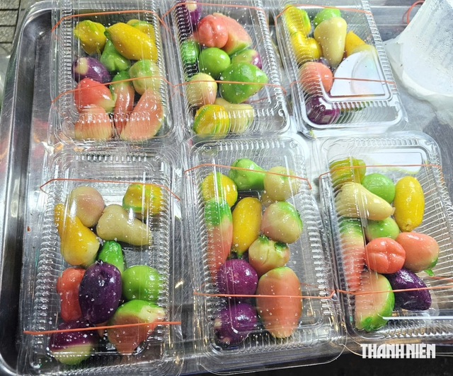 Chạy xe vòng quanh tìm mua - Ảnh 2.