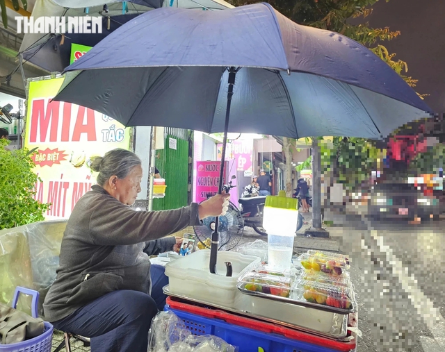 Chạy xe vòng quanh tìm mua - Ảnh 6.