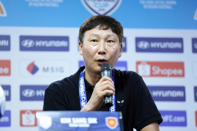 HLV Kim Sang-sik chưa thỏa m&atilde;n với chiến thắng, ch&ecirc; Việt Nam c&ograve;n thiếu s&oacute;t: Nhưng vẫn khen ngợi một người&hellip;- Ảnh 2.