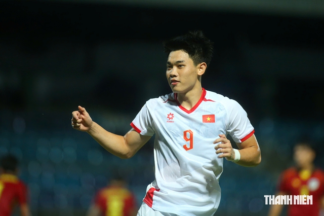 Đ&igrave;nh Bắc bất ngờ được AFF vinh danh đặc biệt ngay trước thềm b&aacute;n kết ASEAN Cup - Ảnh 3.