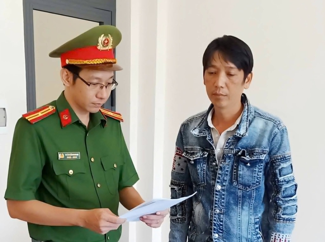 Bắt th&ecirc;m 2 &lsquo;c&ograve;&rsquo; li&ecirc;n quan vụ b&aacute;n thịt nhiễm dịch tả heo ch&acirc;u Phi - Ảnh 1.
