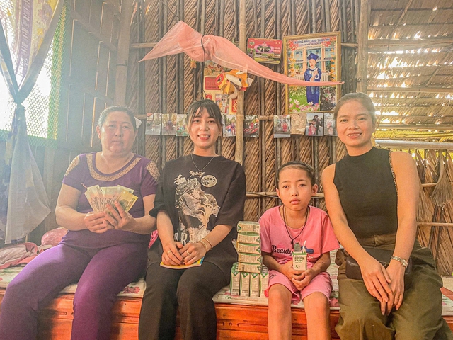 Cô gái Khmer giữ văn hóa, trao lòng thiện - Ảnh 5.