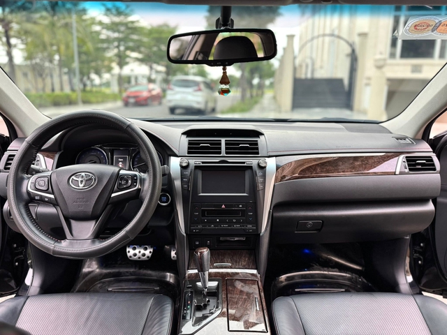 Toyota Camry đời 2016 giá chưa tới 600 triệu đồng có nên mua?- Ảnh 3.