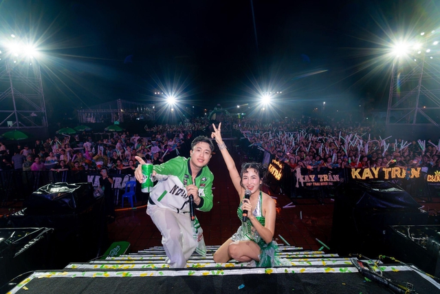Hàng nghìn người tạo ‘Giờ chân thành’ lớn bậc nhất tại chặng kết Huda Beach Water Fest- Ảnh 3.