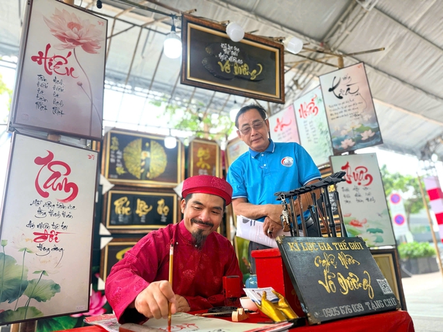 Lễ hội hương sắc trái cây Menas Mall Saigon Airport đồng hành vì cộng đồng- Ảnh 4.