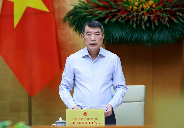 Cắt giảm chi ph&iacute; trung gian để giảm gi&aacute; thuốc - Ảnh 1.