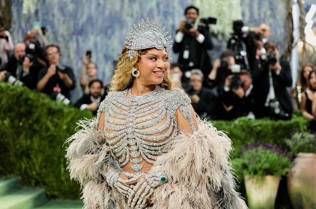 Bộ trang sức cưới 50 triệu USD của vợ Cristiano Ronaldo từng thuộc về Beyoncé - Ảnh 2.