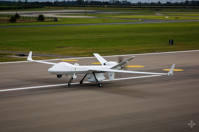 Ấn Độ k&yacute; kết hợp đồng thu&ecirc; UAV trị gi&aacute; 203 triệu USD - Ảnh 1.
