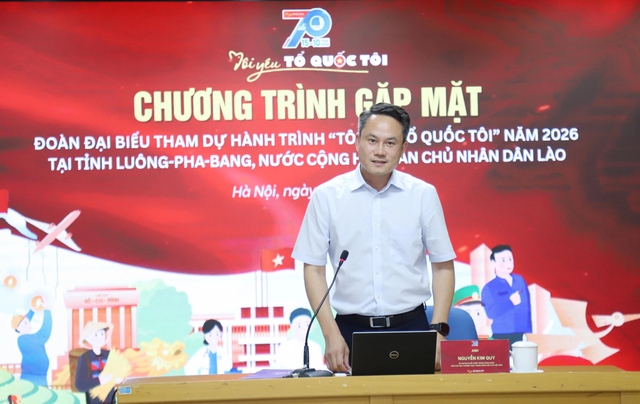 Hành trình 'Tôi yêu Tổ quốc tôi' đến với nước bạn Lào  - Ảnh 1.