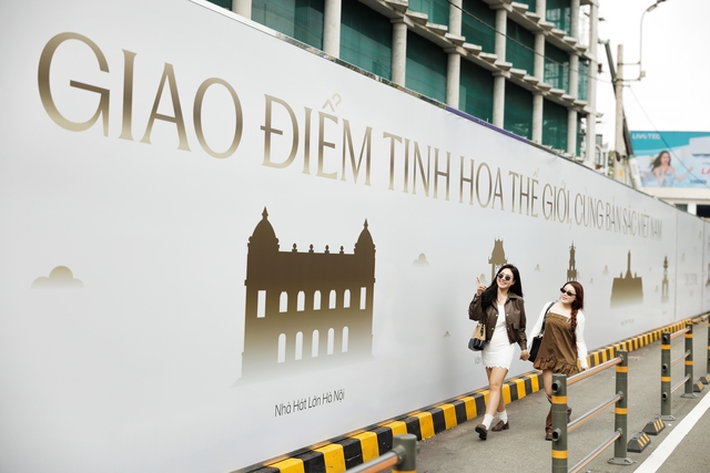 ‘Our Beloved Ho Chi Minh City’- Lời tri ân Thành phố từ ‘tọa độ gốc’ Bến Thành- Ảnh 3.