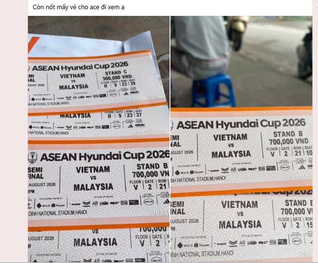 Vé 'chợ đen' bán kết Việt Nam - Malaysia vẫn nóng trước giờ G: Giá không bị hét trên trời- Ảnh 1.