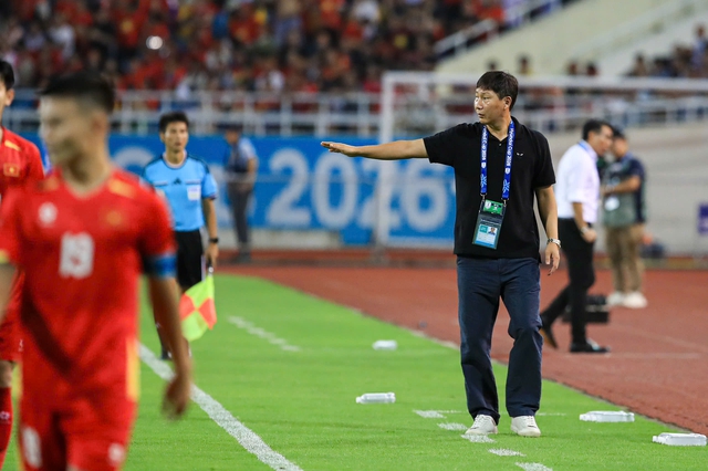 Xu&acirc;n Son xuất thần ghi c&uacute; đ&uacute;p ph&aacute; lưới Malaysia, Việt Nam tranh v&ocirc; địch với Th&aacute;i Lan: 5 tỉ đồng tiền thưởng - Ảnh 2.
