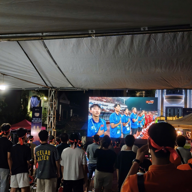 Xu&acirc;n Son xuất thần ghi c&uacute; đ&uacute;p ph&aacute; lưới Malaysia, Việt Nam tranh v&ocirc; địch với Th&aacute;i Lan: 5 tỉ đồng tiền thưởng - Ảnh 6.