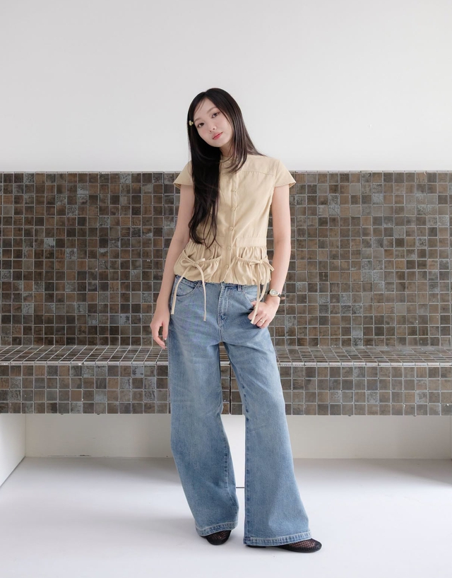 Mặc đẹp ngày giao mùa với 3 xu hướng quần jeans trẻ trung - Ảnh 1.