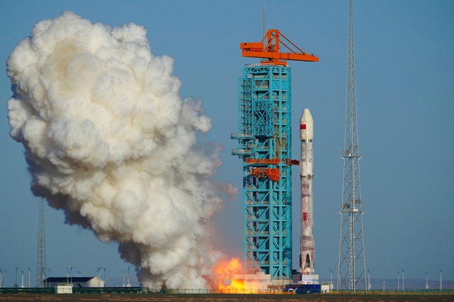 Chinese space startup achieves first rocket recovery on land - Ảnh 1.