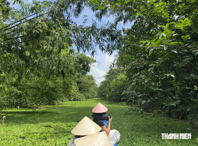 Khách du lịch đổ xuống miền Tây khám phá văn hóa Khmer Nam Bộ- Ảnh 2.
