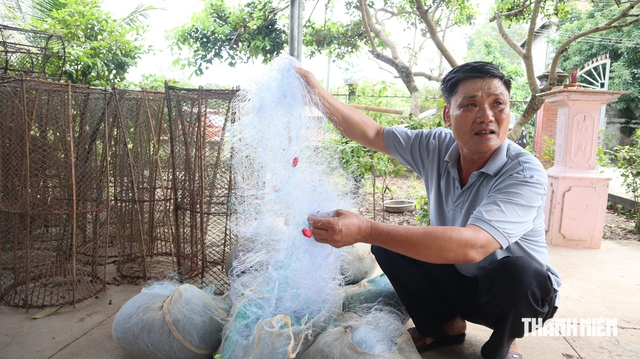 Ngăn cản đ&aacute;nh bắt c&aacute; ở hồ Suối Giai: Người d&acirc;n lo mất sinh kế - Ảnh 2.