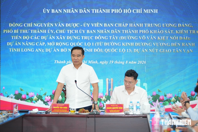 Chủ tịch TP.HCM kiểm tra 2 dự &aacute;n hơn 32.200 tỉ đồng ở cửa ng&otilde; ph&iacute;a t&acirc;y - Ảnh 1.
