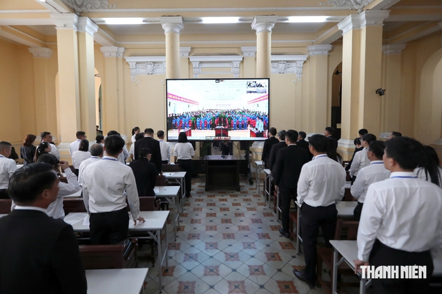 Chuy&ecirc;n &aacute;n ma t&uacute;y VN10: Gi&aacute;m đốc ng&acirc;n h&agrave;ng rủ bồ 'ph&ecirc;' ma t&uacute;y - Ảnh 1.