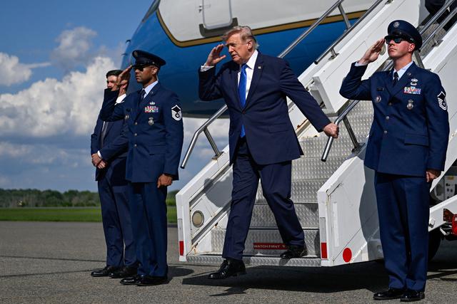 Ông Trump 'quay xe', tuyên bố hủy tấn công Iran- Ảnh 1.