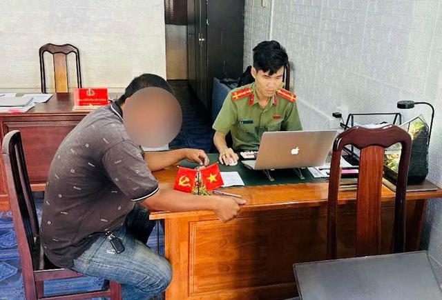 Công an xử lý người đàn ông ở Cần Thơ tương tác với trang mạng phản động- Ảnh 1.