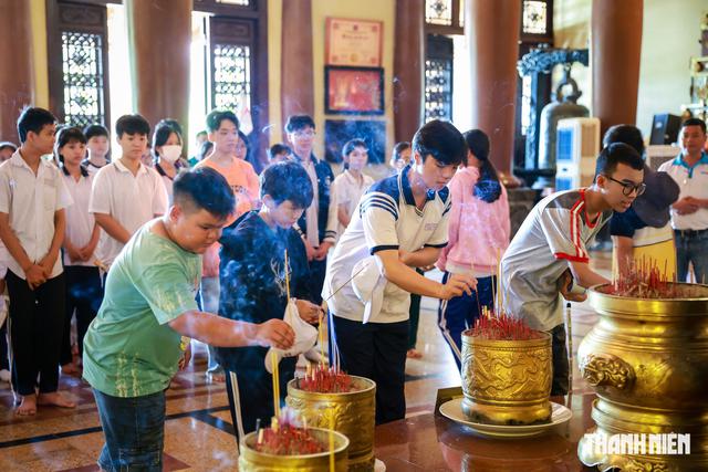 Th&ecirc;m tour du lịch về nguồn &yacute; nghĩa d&agrave;nh cho trẻ mồ c&ocirc;i- Ảnh 3.