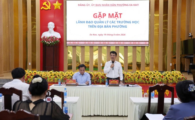 10 hiệu trưởng, phó hiệu trưởng xin làm giáo viên - Ảnh 1.