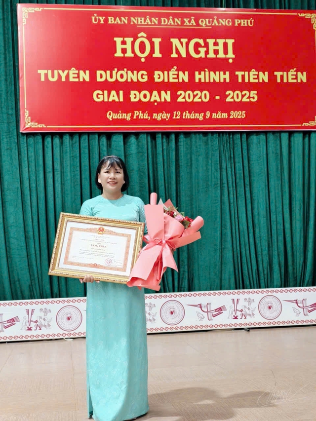 H&agrave;nh tr&igrave;nh gieo y&ecirc;u thương của c&ocirc; hiệu trưởng - Ảnh 3.