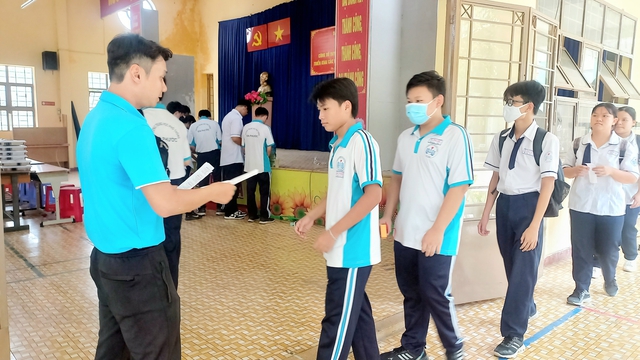 Từ bữa cơm 0 đồng đến giấc mơ làm thầy giáo- Ảnh 2.