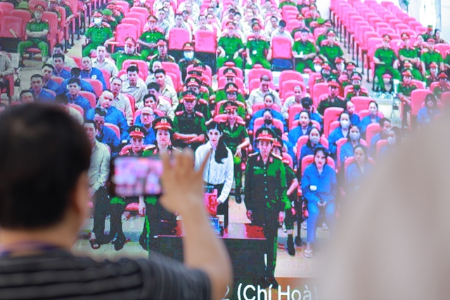 Chi D&acirc;n v&agrave; anh trai lĩnh &aacute;n t&ugrave;: C&aacute;i gi&aacute; sau cuộc vui ma t&uacute;y - Ảnh 2.
